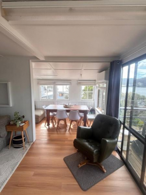 Pine Cottage, Dennes Point